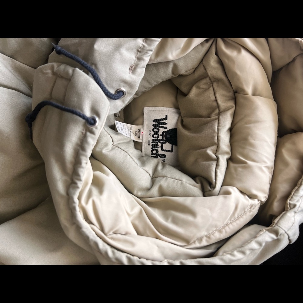 clean and flawless vintage Woolrich puffer Jacket - Tan
